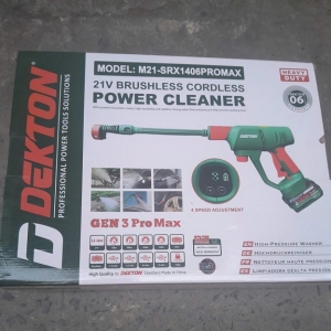 Máy rửa xe dùng pin 21v dekton m21-1406promax
